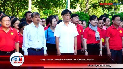 Công đoàn Ban Tuyên giáo và Dân vận Tỉnh uỷ tổ chức về nguồn