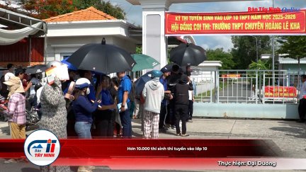 Hơn 10.000 thí sinh thi tuyển vào lớp 10