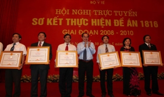 Tiếp tục cử y, bác sĩ từ bệnh viện tuyến trên hỗ trợ tuyến dưới