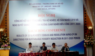 Công bố kết quả tổng điều tra hộ nghèo, cận nghèo năm 2010