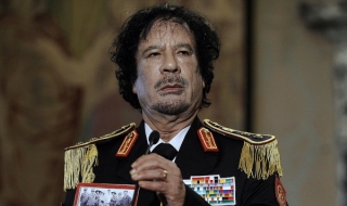 Nhật Bản đóng băng tài sản của ông Gaddafi