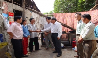 Tân Châu: Mưa giông kéo dài làm sập nhà dân
