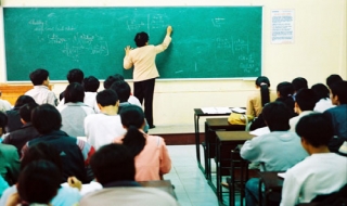 Dùng nhà giáo 'rởm' bị phạt nặng
