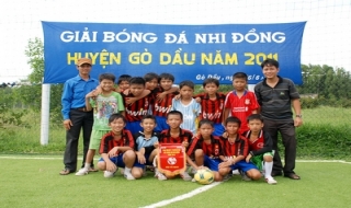 Giải BĐ Nhi đồng huyện Gò Dầu: Cẩm Giang xứng đáng