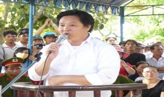Tranh giành khách, một tài xế lãnh án tù