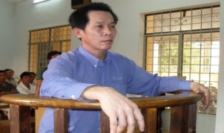 Lãnh án tù chỉ vì một cái tát