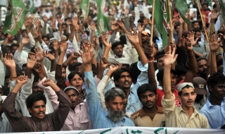 Pakistan: Karachi căng thẳng vì xung đột giáo phái
