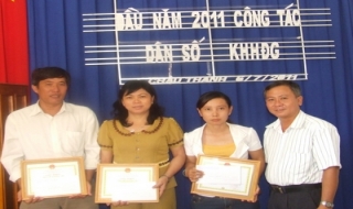 Châu Thành: Việc vận động KHHGĐ trong đồng bào vùng tôn giáo còn nhiều khó khăn