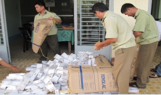 Phạt vi phạm hành chính vì vận chuyển rượu và thuốc lá ngoại nhập lậu