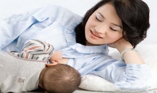 750.000 trẻ không được bú sữa mẹ khi chào đời