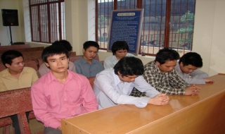Băng giật dọc, trộm gà, trộm xe lãnh án hơn 38 năm tù