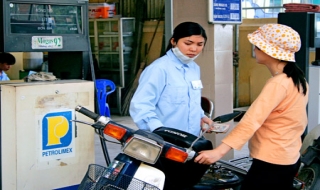 Giá xăng dầu chưa giảm