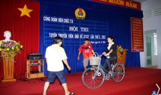 Công đoàn viên chức tỉnh TN: Tổ chức Hội thi tuyên truyền viên giỏi về ATGT