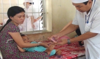 Dịch tay chân miệng đang lên cao tới mức kỷ lục