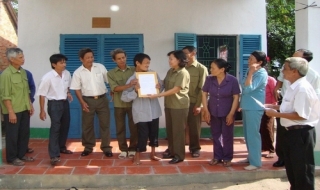 Hội Nạn nhân chất độc da cam/dioxin Tây Ninh: Tặng nhà ĐĐK cho các nạn nhân chất độc da cam huyện Tân Châu