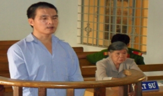Đòi “ấy” không được thì cướp