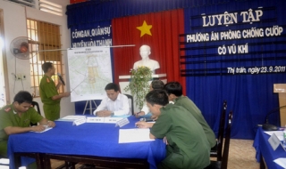 Hoà Thành: Tập luyện phương án phòng chống cướp có vũ khí
