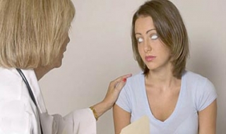 Cô gái có đôi mắt nhìn xuyên thấu