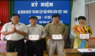 Châu Thành và Trảng Bàng: Mít tinh kỷ niệm ngày thành lập Hội Nông dân Việt Nam