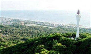 Khánh thành Ngọn đuốc Hồ Chí Minh trên đảo Phú Quý