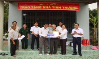 Hội NNCĐDC/dioxin Tây Ninh: Tặng nhà tình thương cho nạn nhân da cam huyện Tân Châu