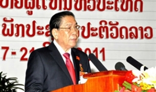 Tổng Bí thư Lào kêu gọi tạo điều kiện cho DN Việt Nam