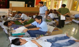 Tân Châu tổ chức hiến máu nhân đạo năm 2011