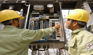 Đóng điện trạm biến áp 500 kV lớn nhất Việt Nam