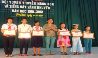 Hội thi Tiếng hát Vành khuyên huyện Tân Châu