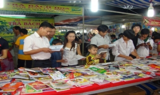Khai mạc Hội chợ thương mại Tây Ninh tại huyện Tân Châu