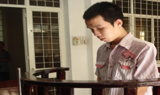 3 năm tù cho những phút giây nông nổi