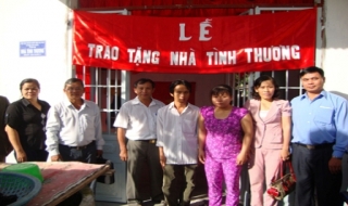 Tân Châu: Tặng nhà tình thương cho nạn nhân da cam