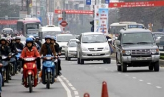 Ô tô chịu mức thu phí lưu hành cao nhất là 50 triệu đồng/năm