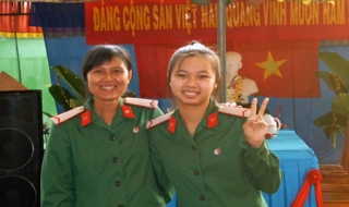 Nữ tân binh