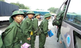 Tuổi trẻ Tây Ninh hăng hái lên đường nhập ngũ