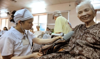 Xây dựng Chương trình hành động quốc gia về người cao tuổi giai đoạn 2012 – 2020