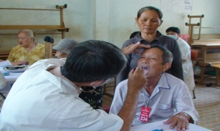 Chi hội Nhân Tâm TP.HCM: Khám bệnh cho người nghèo huyện Châu Thành