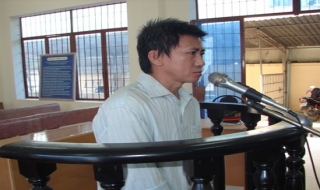Ngồi tù vì trộm tiền em gái