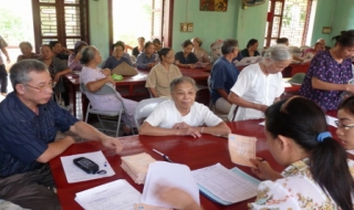 Từ 1.4.2012: 12 tỉnh thí điểm trả lương hưu qua Bưu điện