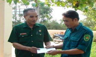 Châu Thành: Thăm tặng quà cho lực lượng dân quân tự vệ