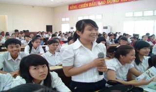 Trảng Bàng: Gần 1.000 học sinh tham gia ngày hội tư vấn tuyển sinh