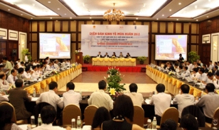 Khai mạc Diễn đàn kinh tế mùa Xuân 2012