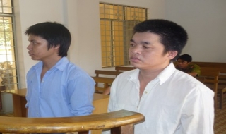 Thị xã Tây Ninh: Xử phạt 16 năm tù đối với 2 kẻ bán ma tuý