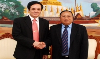 Đoàn Uỷ ban TW Mặt trận Tổ quốc VN thăm Lào