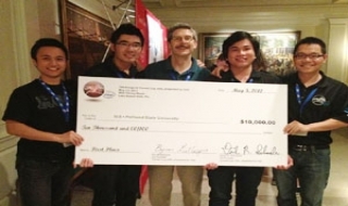 Sinh viên Việt về nhất thi thiết kế vi xử lý tại Mỹ