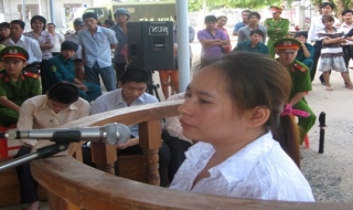 Ngồi tù vì tội mua bán ma tuý