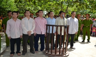 48 năm tù cho 6 tên cướp