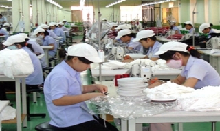 Khởi kiện 2 doanh nghiệp nợ tiền bảo hiểm xã hội