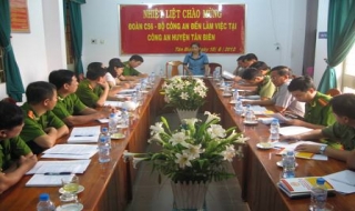 Đoàn C56 Bộ Công an làm việc tại huyện Tân Biên