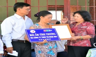 Trao “Mái ấm tình thương” cho người nghèo huyện Châu Thành